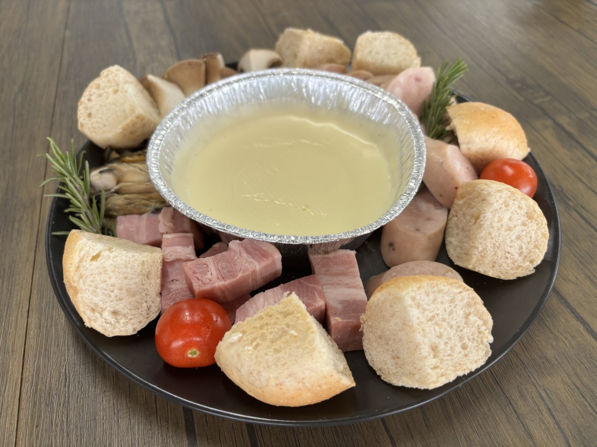 期間限定】ミニチーズフォンデュセット登場！食べ放題メニューに追加